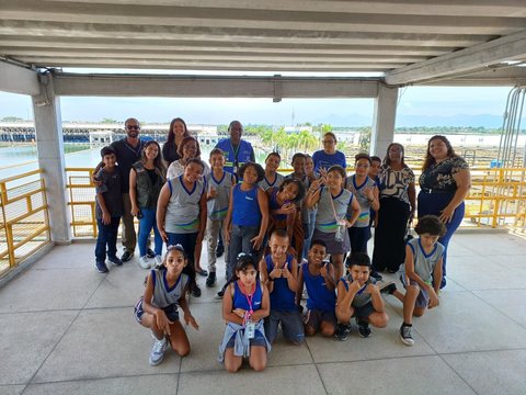 Colégio Austiense visita a ETA Guandu